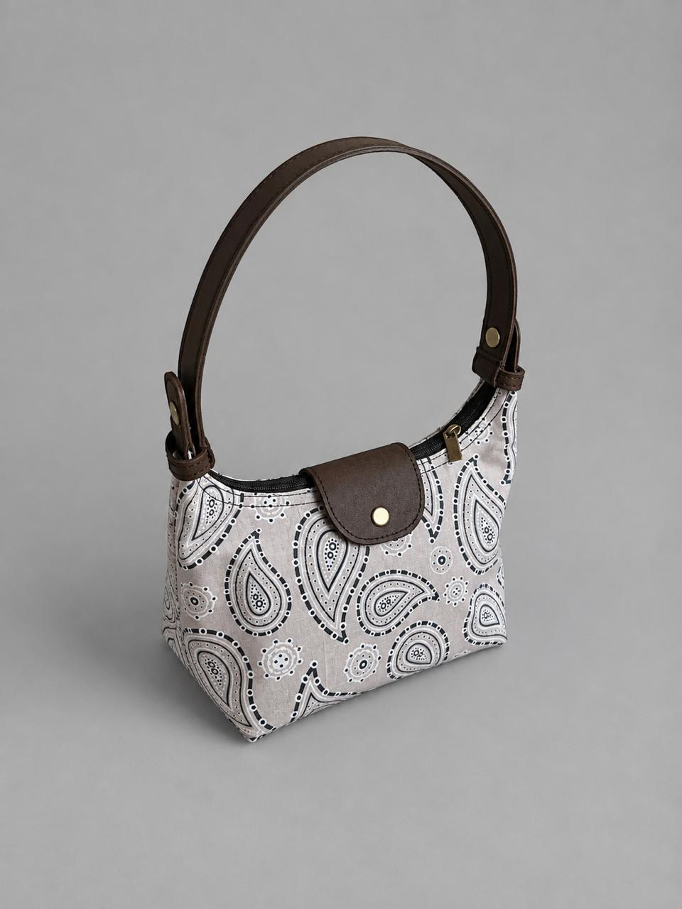 Classic Shoulder Bag