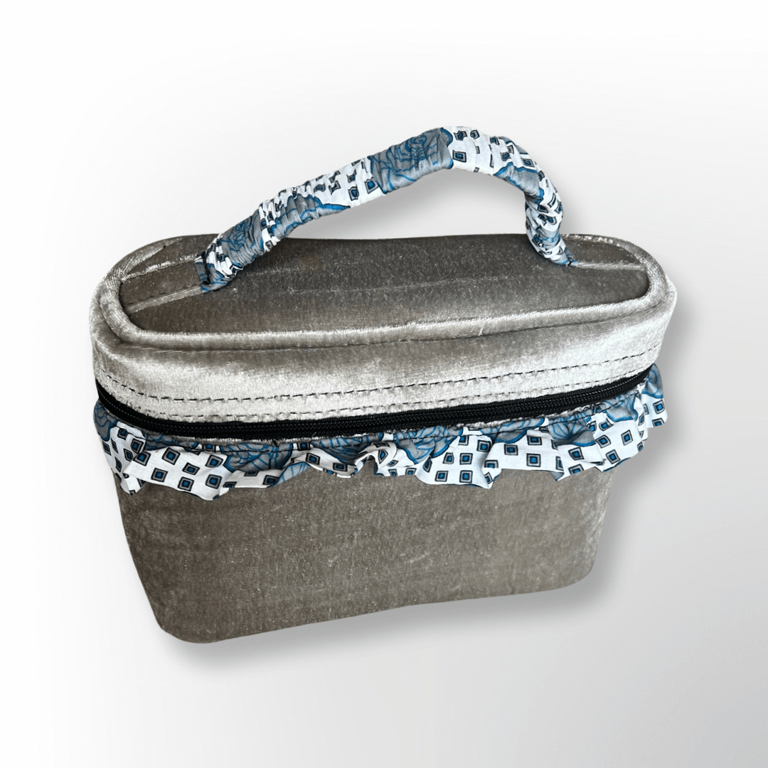 Frill Wash Bag