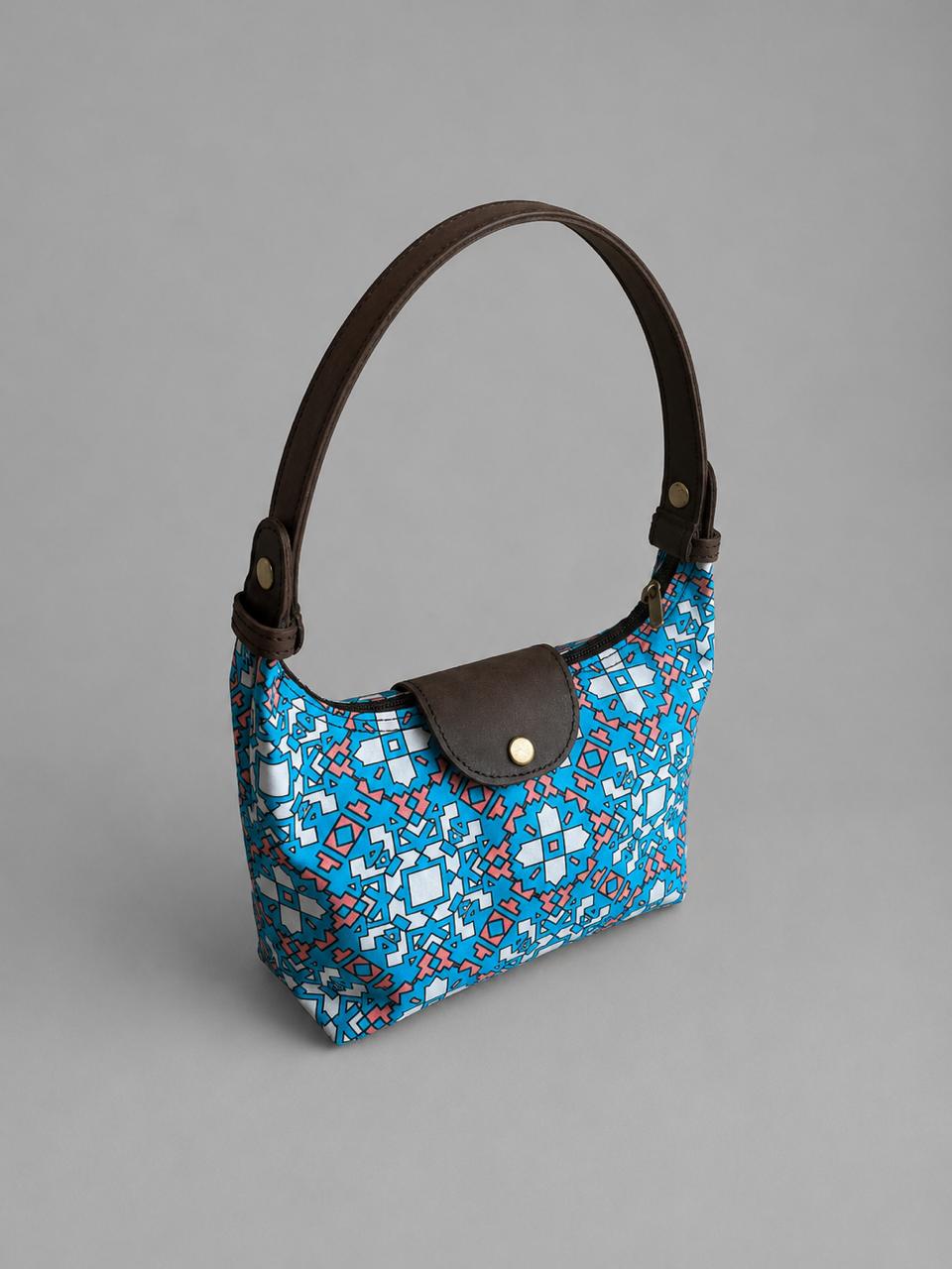 Classic Shoulder Bag