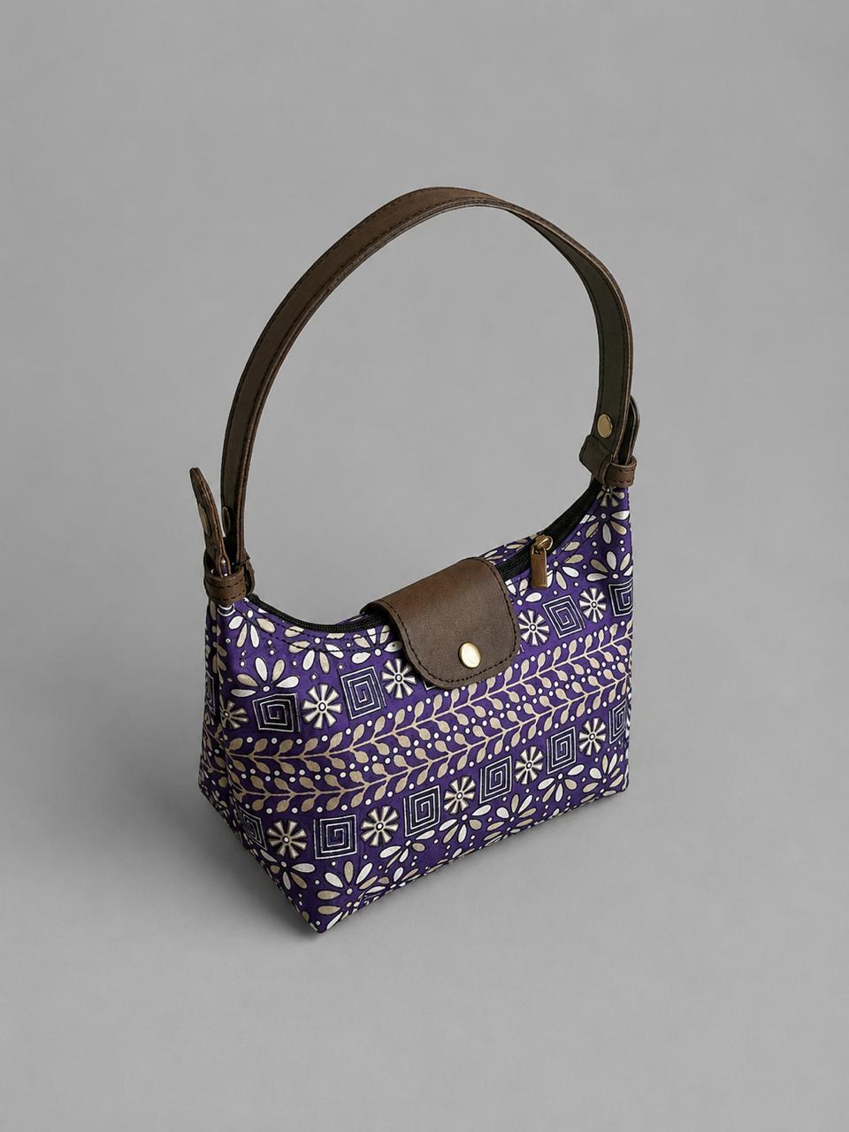Classic Shoulder Bag